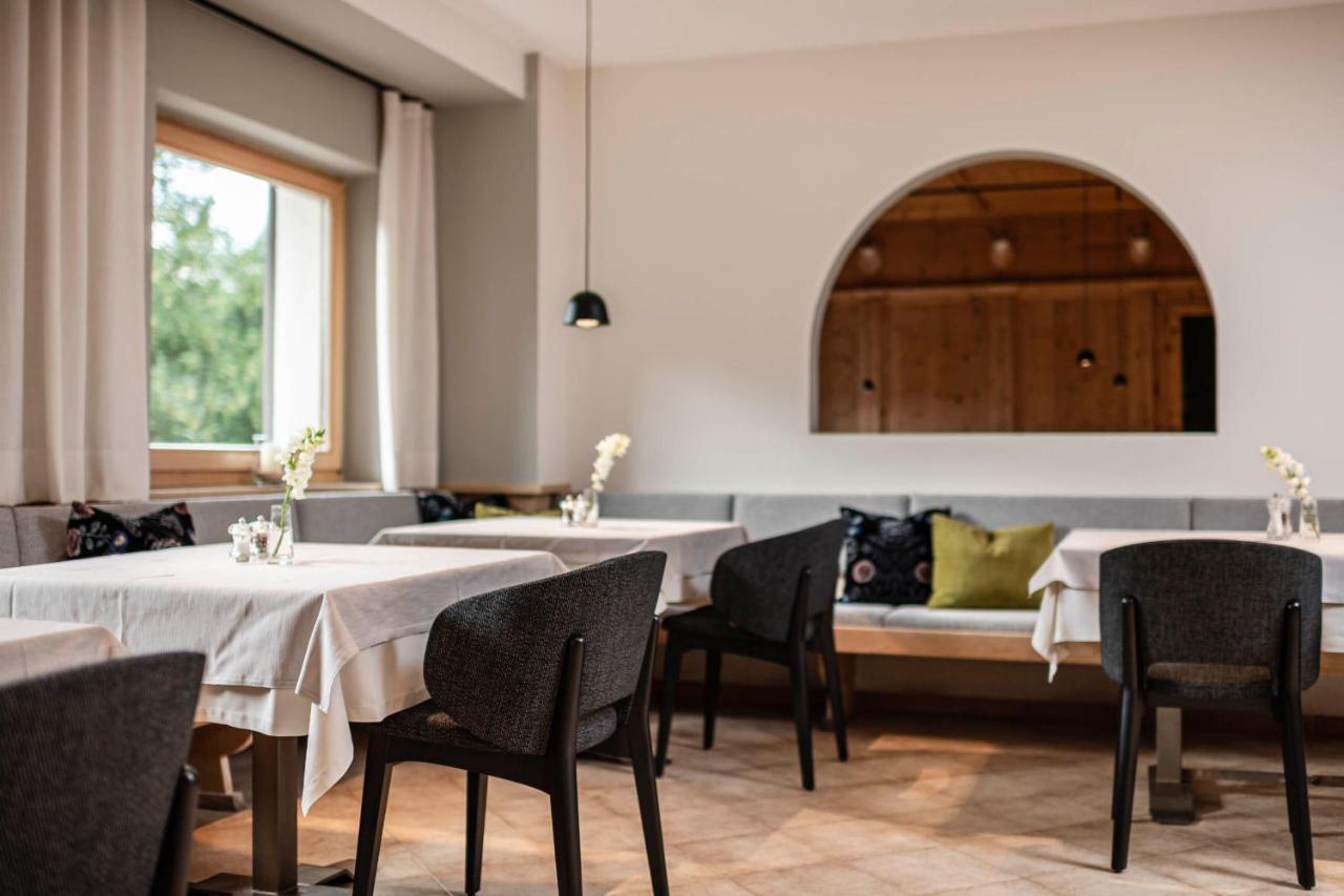 Stoa - Elegant & Romantic Guest House - "Adults Only" San Vigilio Di Marebbe Exterior photo